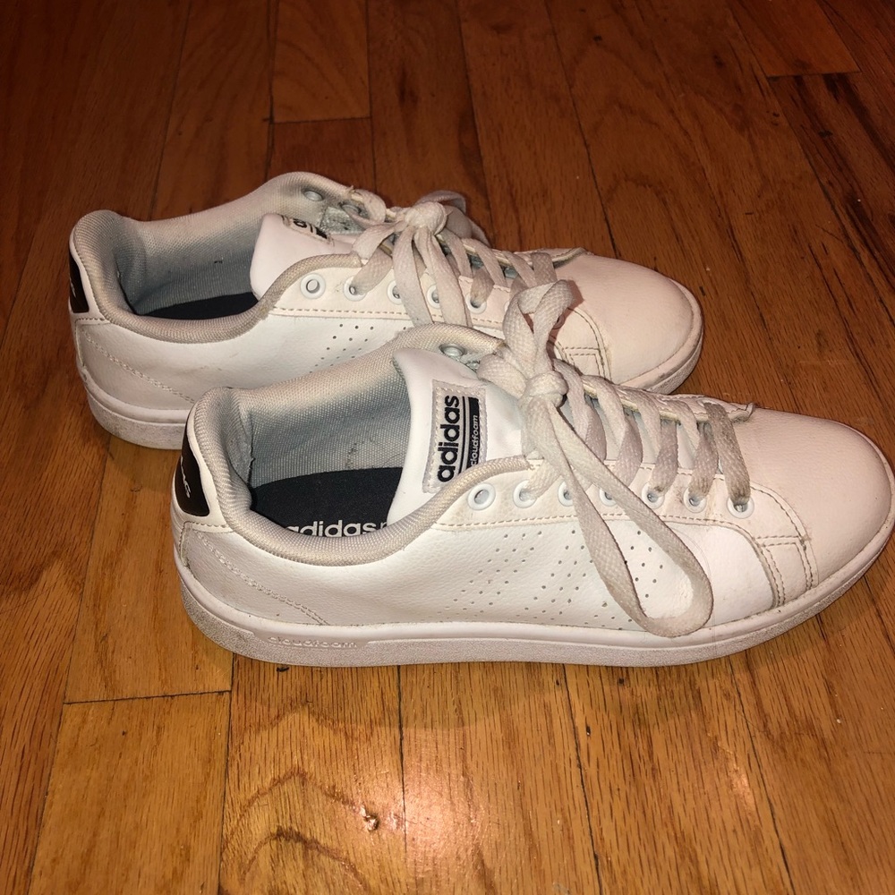 Adidas women’s cloudfoam advantage sneakers